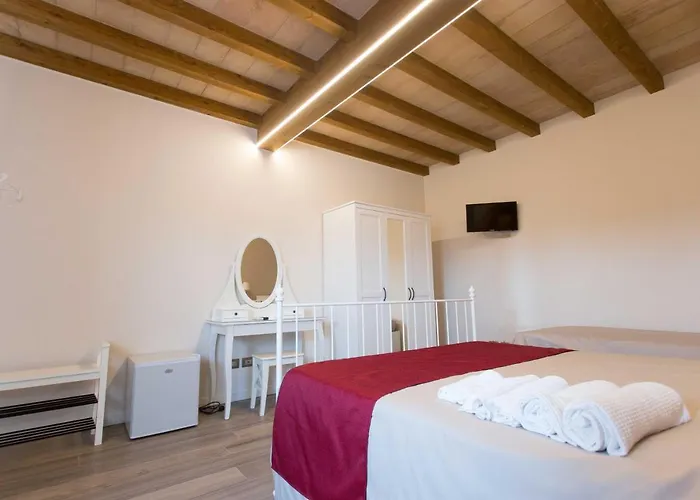 Ca' Del Passero فندق مبيت وإفطار 3*